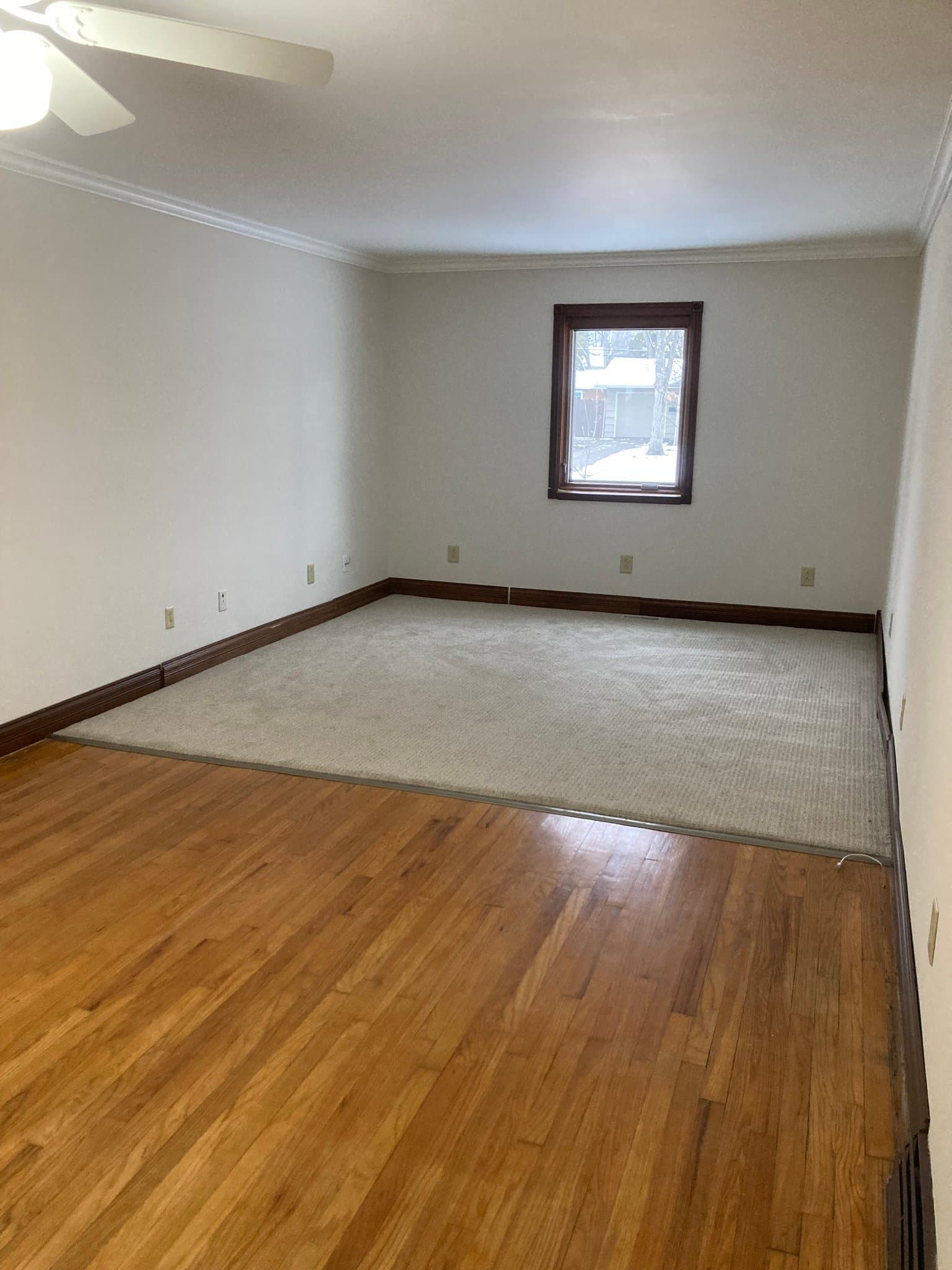 Columbus House: 2401 Bristol Rd