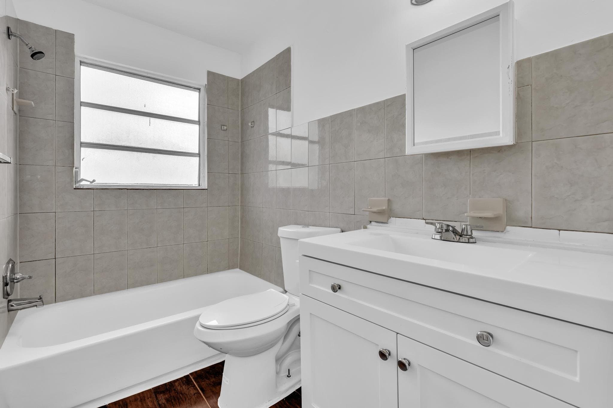 Hollywood Condo: 2417 N 19th Ave