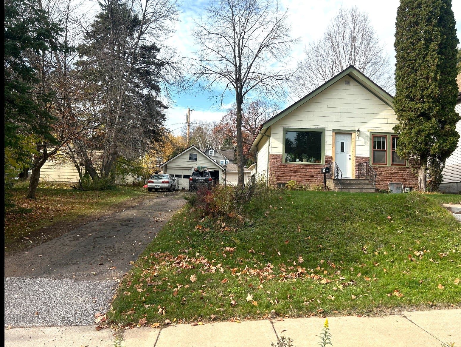 Duluth House: 1533 N 8th Ave E