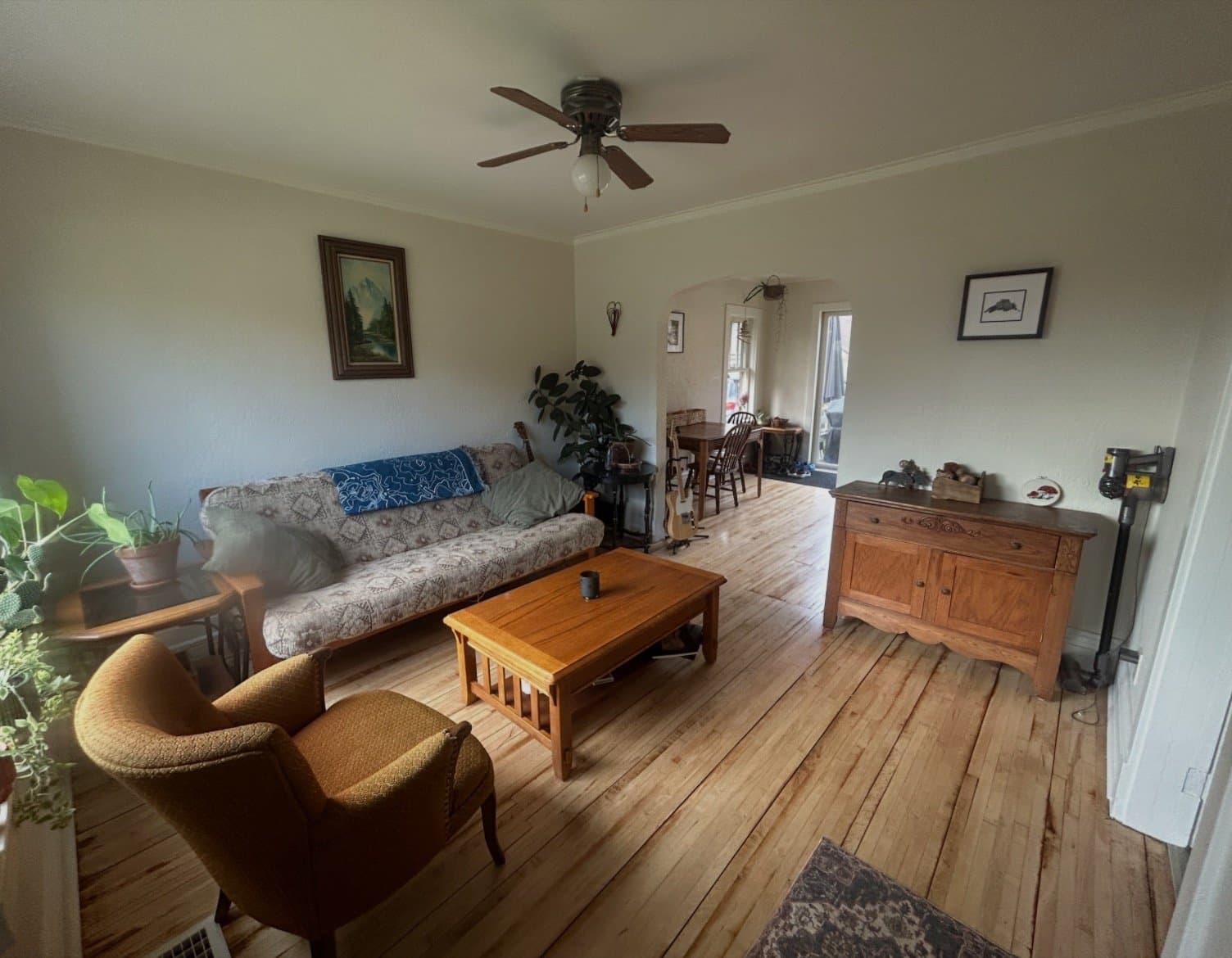 Duluth House: 1533 N 8th Ave E
