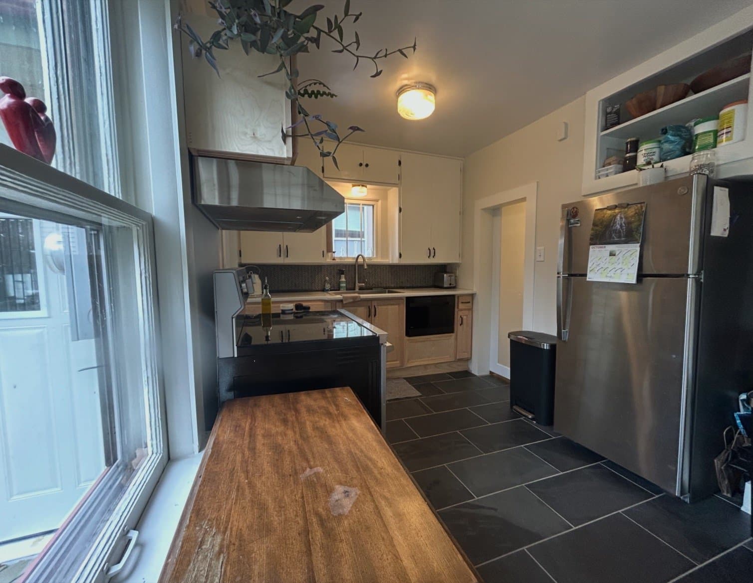 Duluth House: 1533 N 8th Ave E
