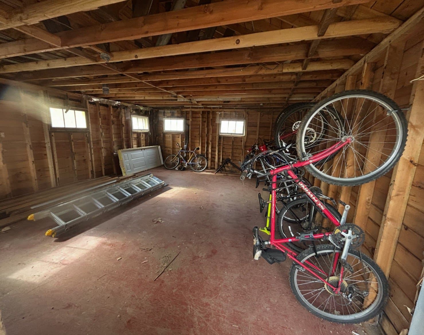 Duluth House: 1533 N 8th Ave E