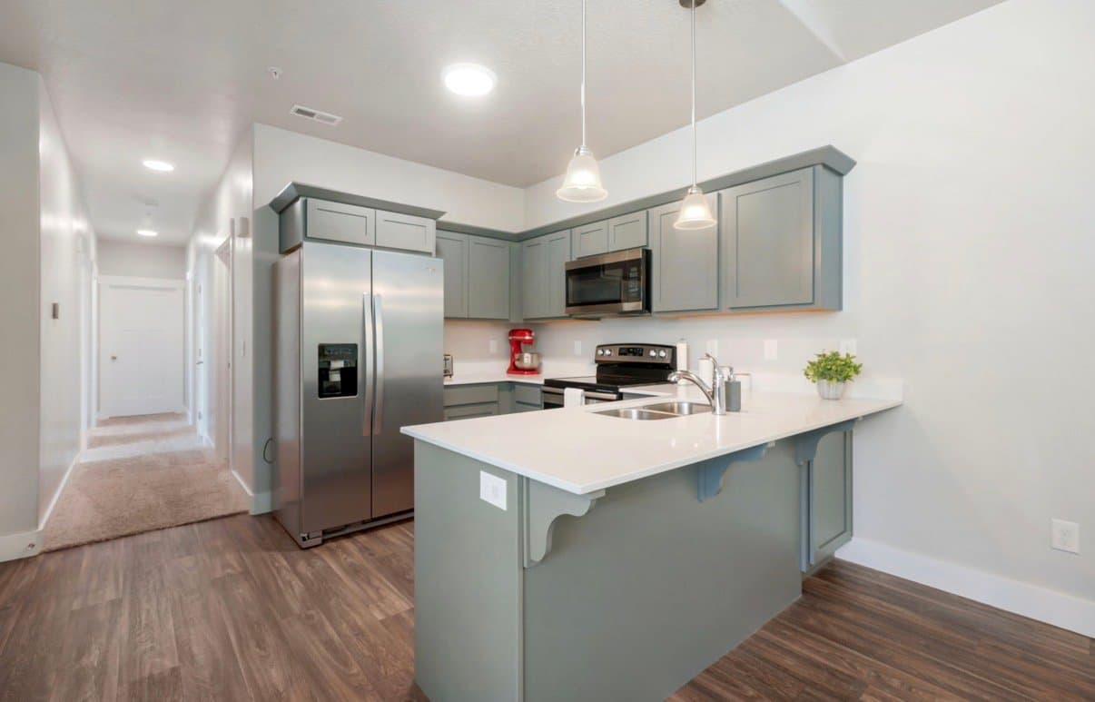 Vineyard Condo: 317 W 435 N