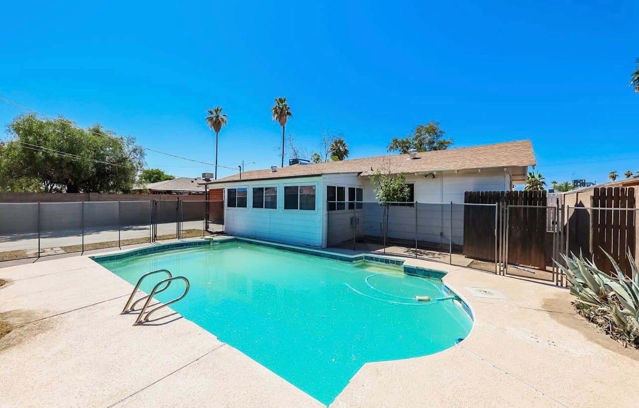 Phoenix House: 3541 W Tuckey Ln, Phoenix, AZ