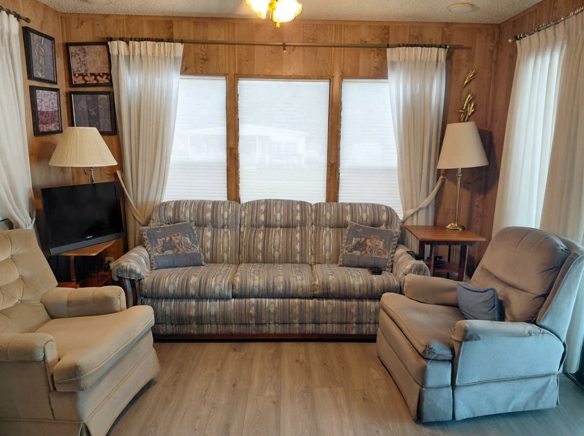 Apache Junction House: 600 S Idaho Rd