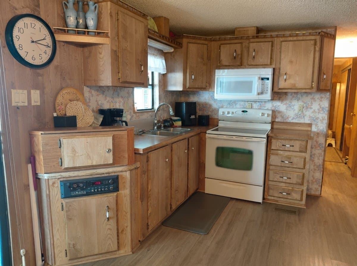 Apache Junction House: 600 S Idaho Rd
