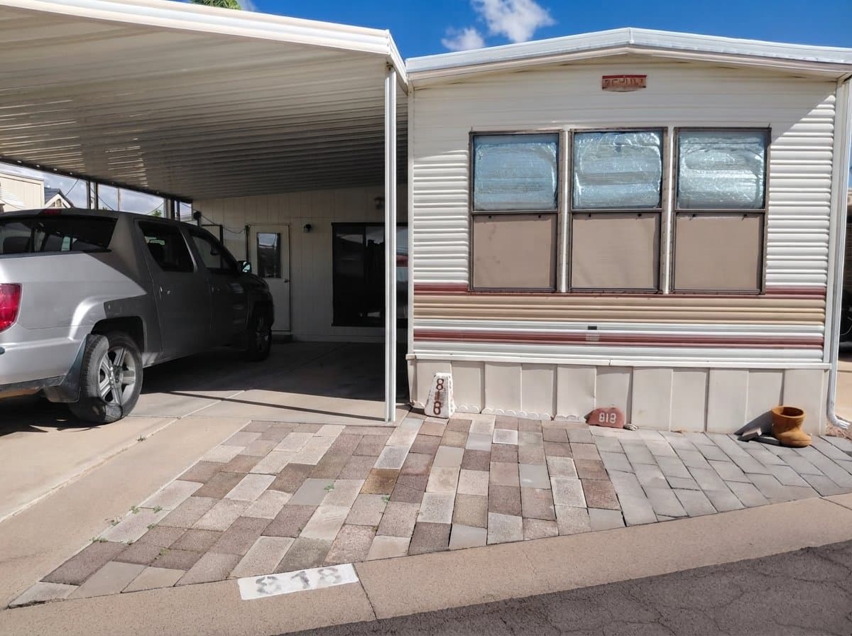Apache Junction House: 600 S Idaho Rd