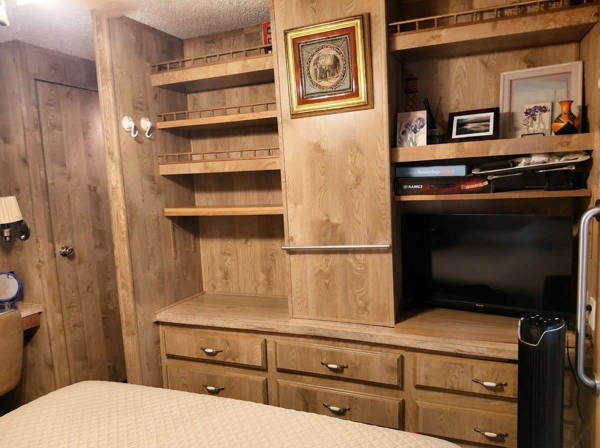 Apache Junction House: 600 S Idaho Rd