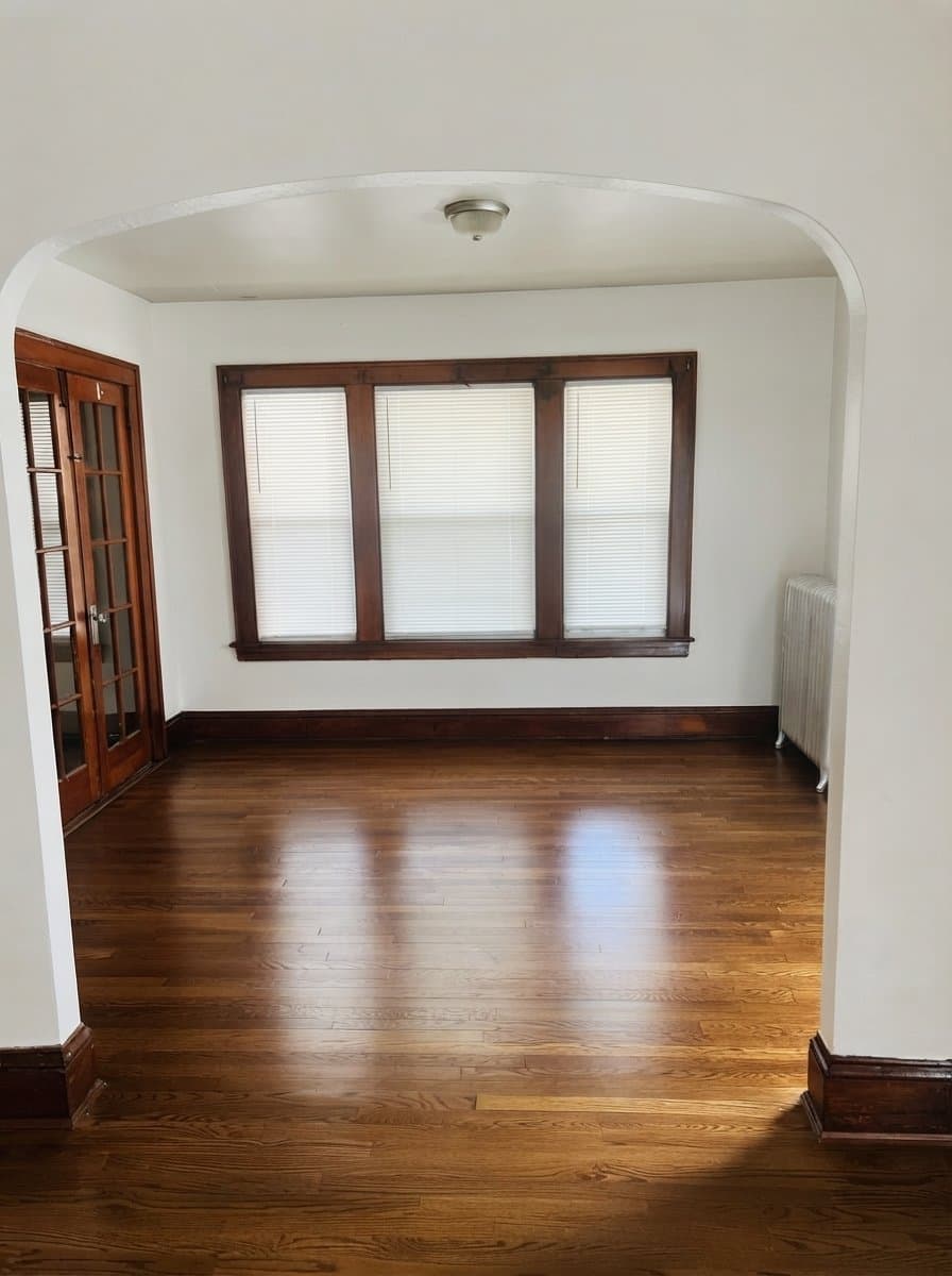 Hartford Apartment: 50 Stonington St