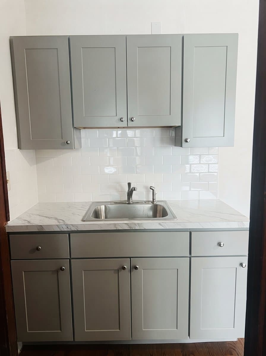 Hartford Apartment: 50 Stonington St