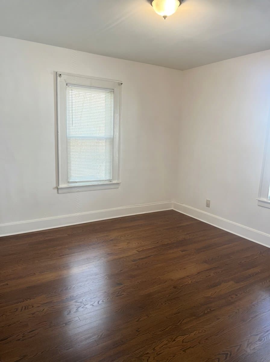 Hartford Apartment: 50 Stonington St