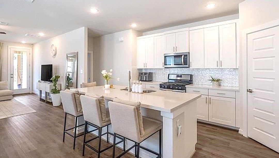 San Antonio House: 4726 Audubon Pl