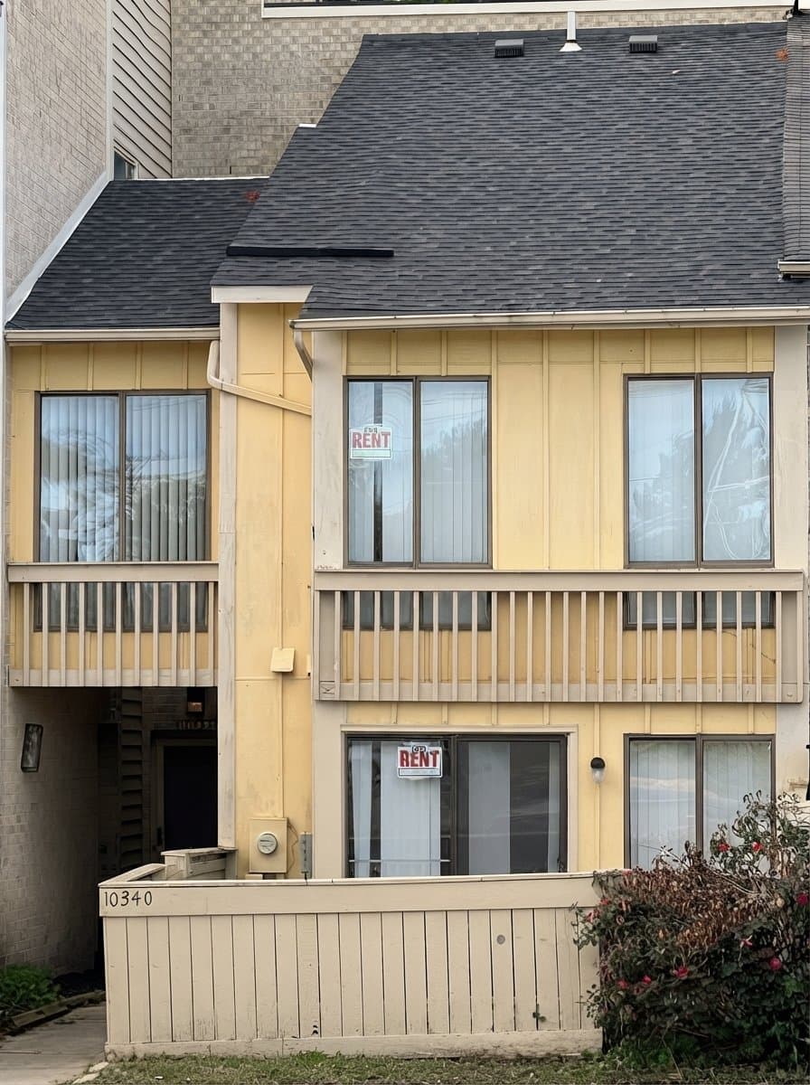 Montgomery Village Townhome: 10340 Ridgeline Dr