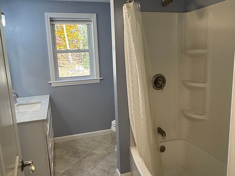 Fremont House: 105 Whittier Dr