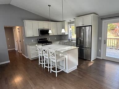Fremont House: 105 Whittier Dr