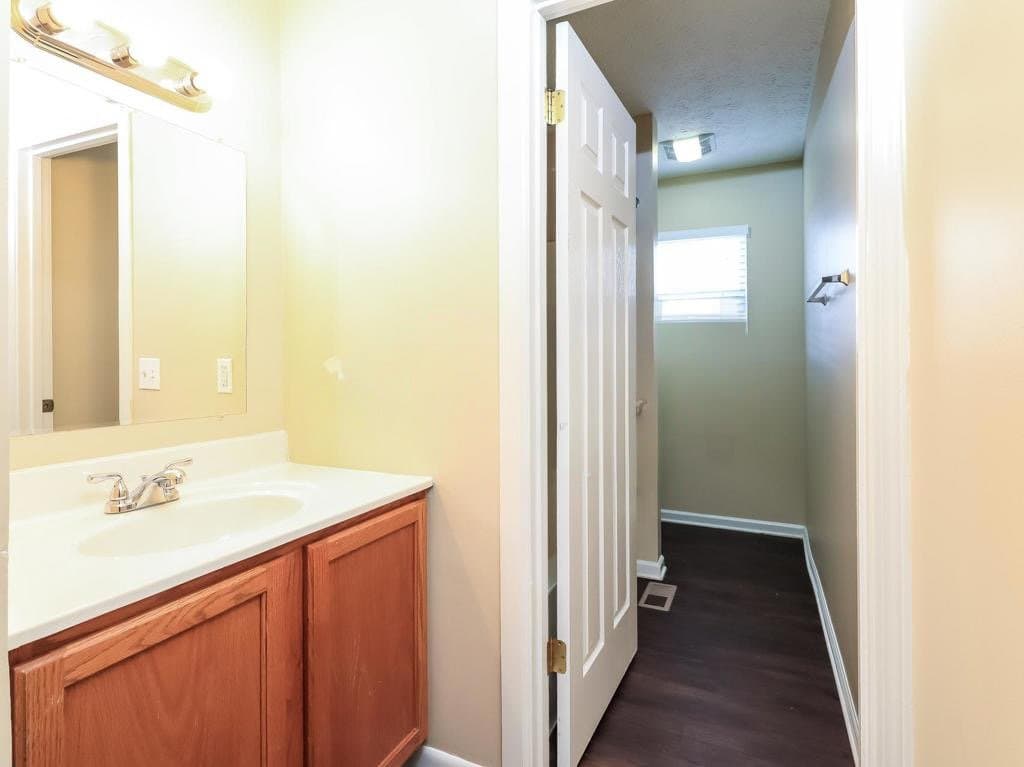 Galloway House: 1630 Ringfield Dr