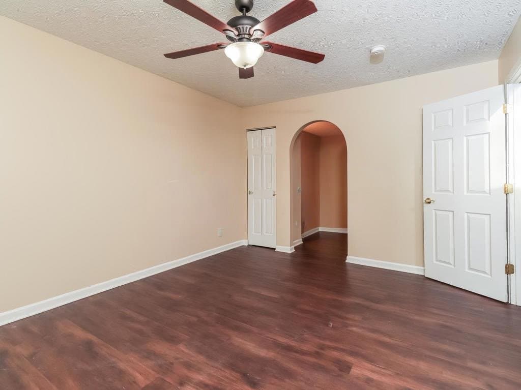 Galloway House: 1630 Ringfield Dr