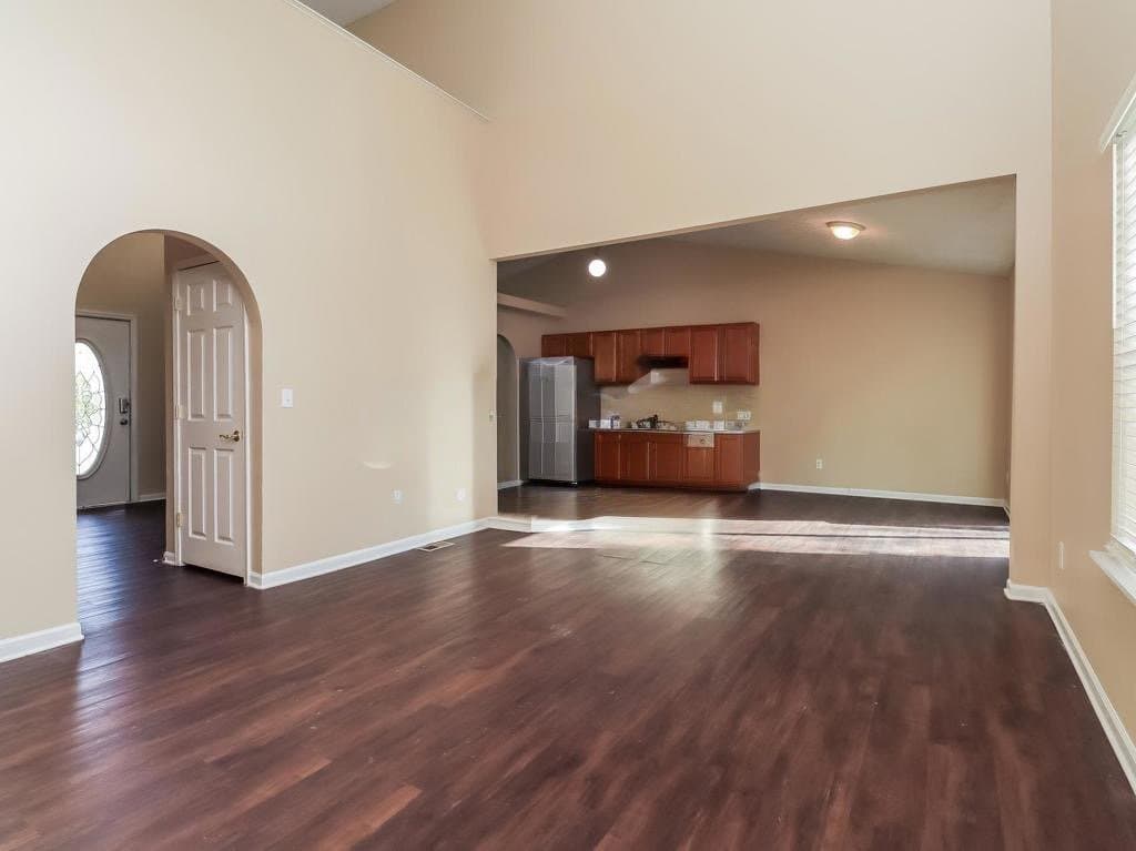 Galloway House: 1630 Ringfield Dr