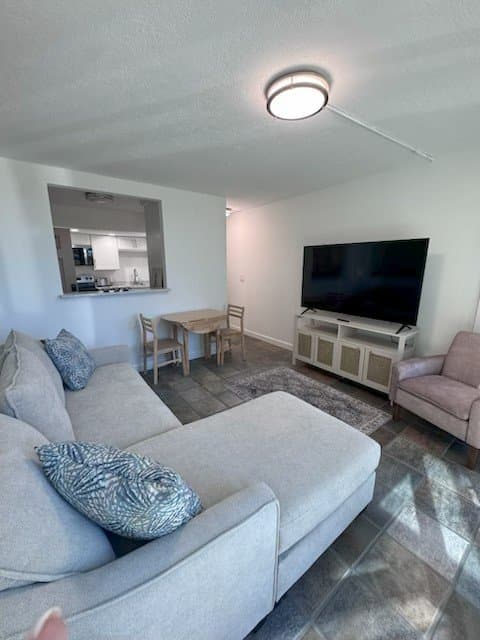 Redington Shores Condo: 17580 Gulf Blvd