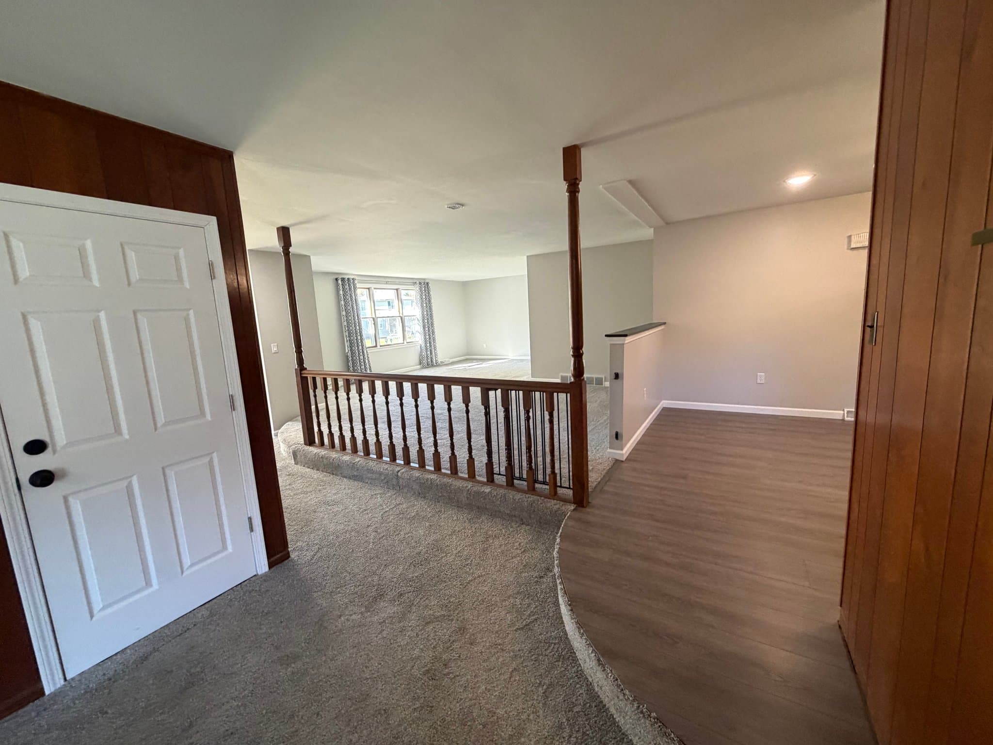 Orchard Park Multiplex: 15 Glendale Ter