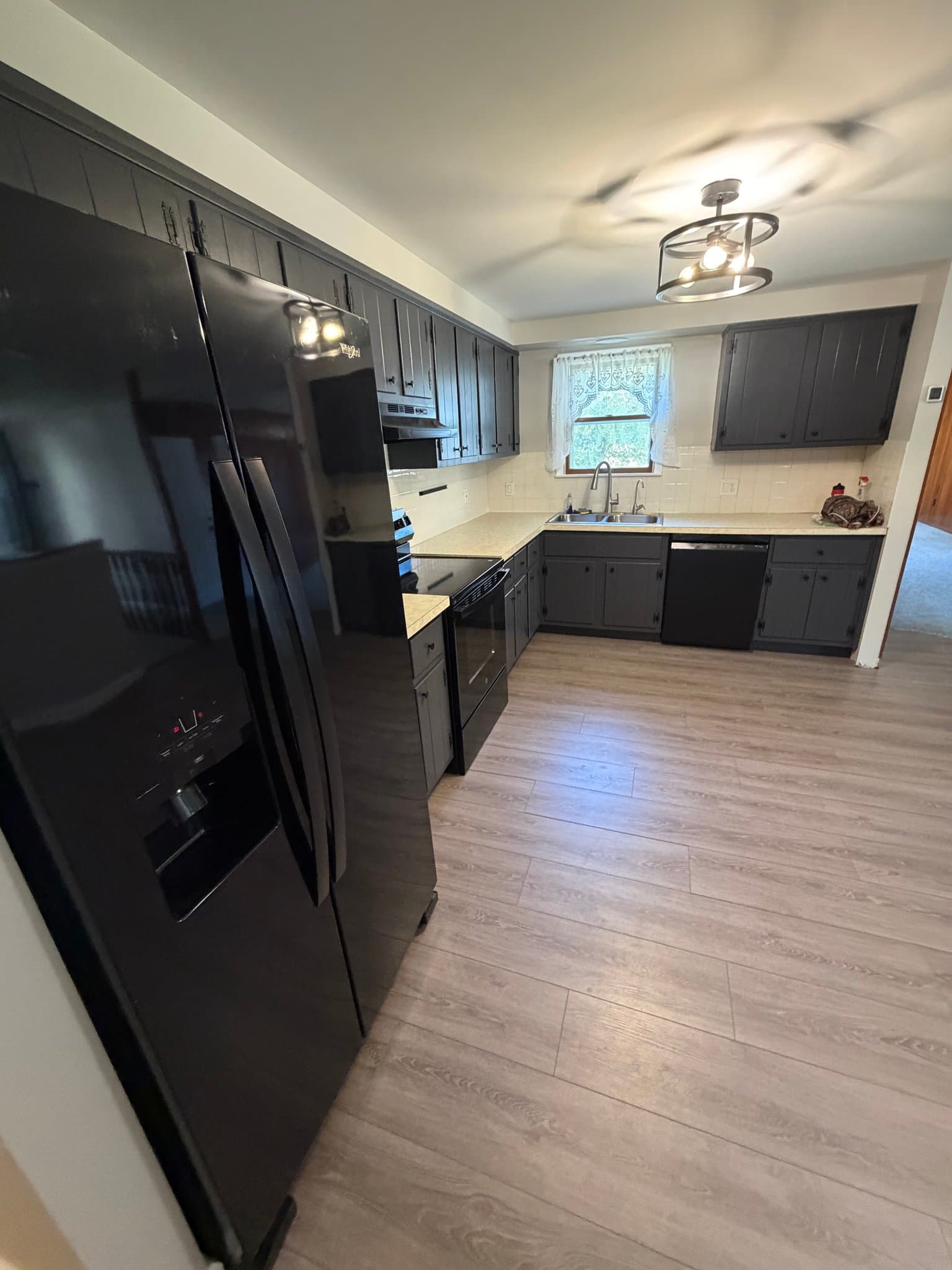 Orchard Park Multiplex: 15 Glendale Ter
