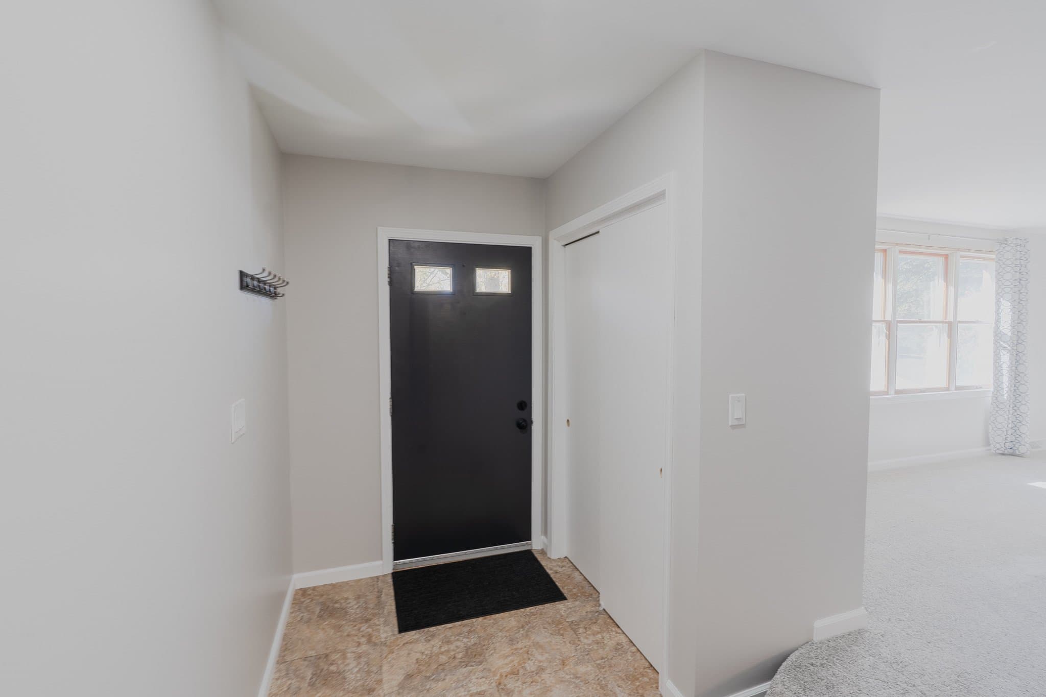 Orchard Park Multiplex: 15 Glendale Ter