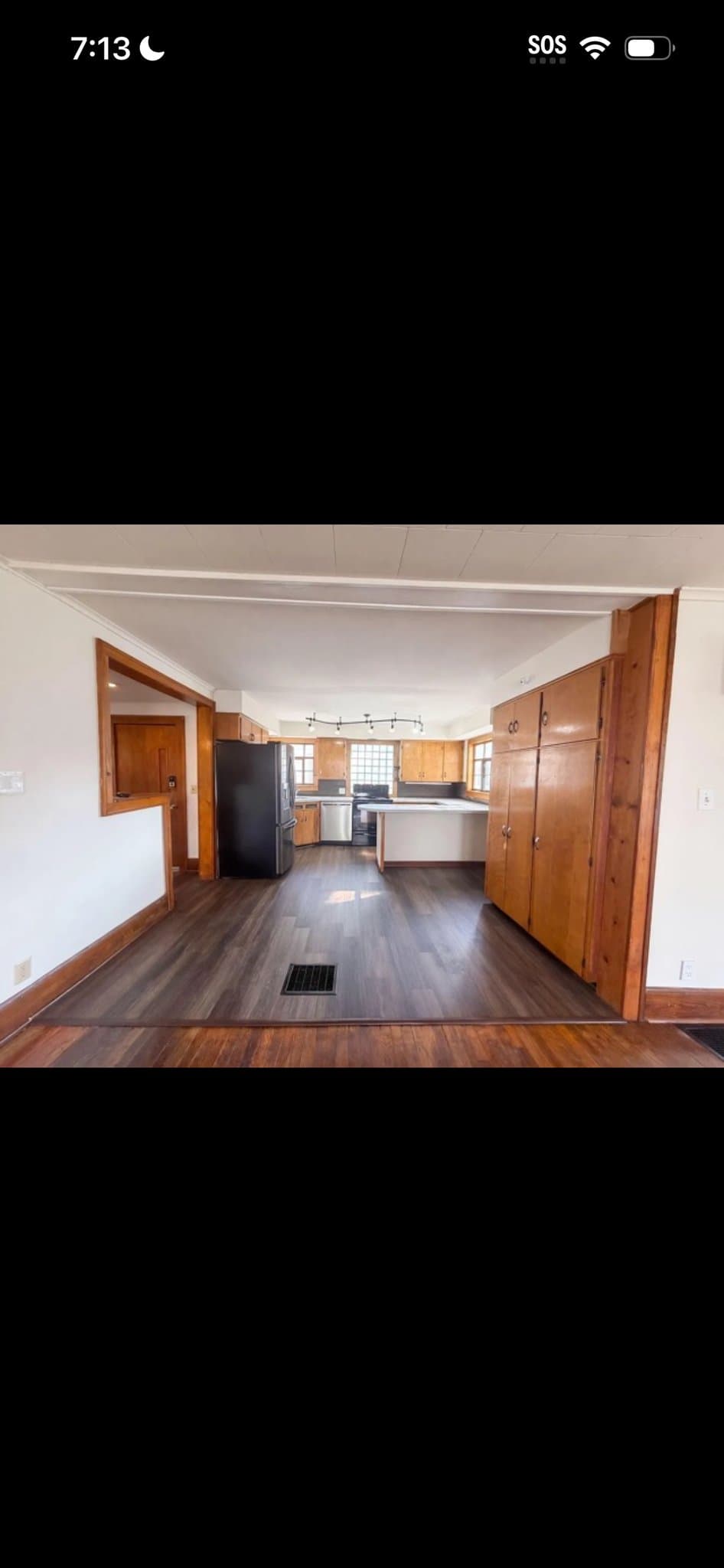Marion House: 320 S High St