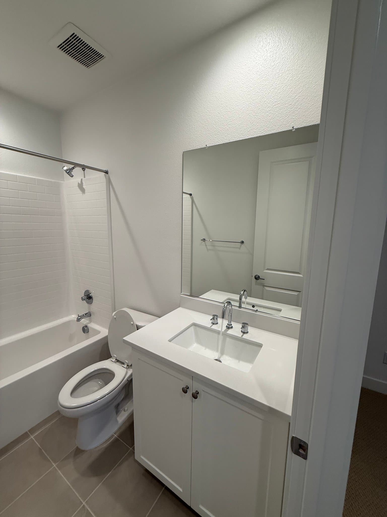 Escondido Townhome: 2216 S. Ava Glen
