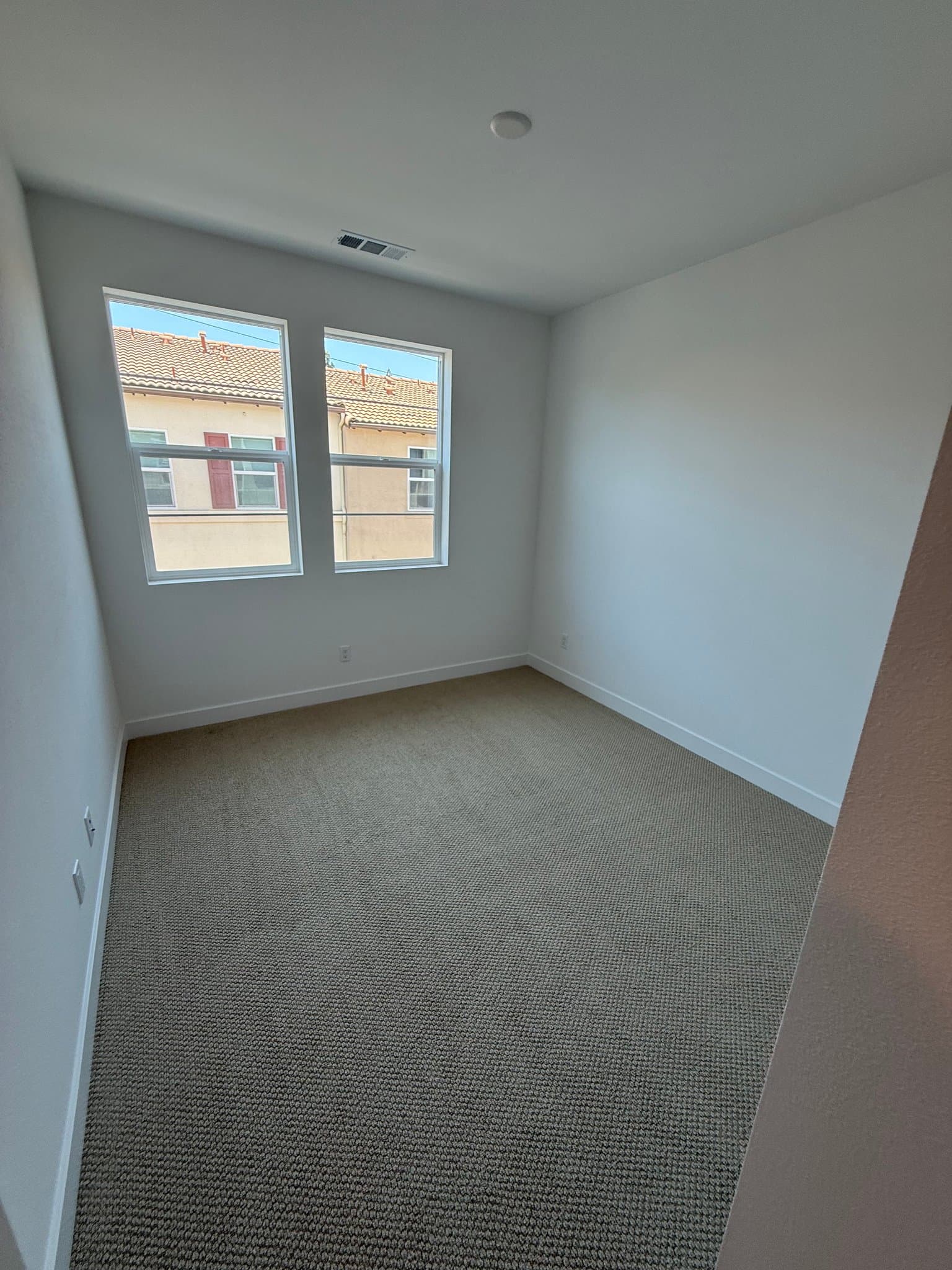 Escondido Townhome: 2216 S. Ava Glen