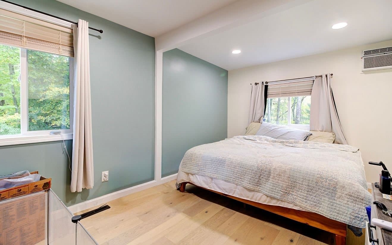 North Scituate House: 188 Snake Hill Rd