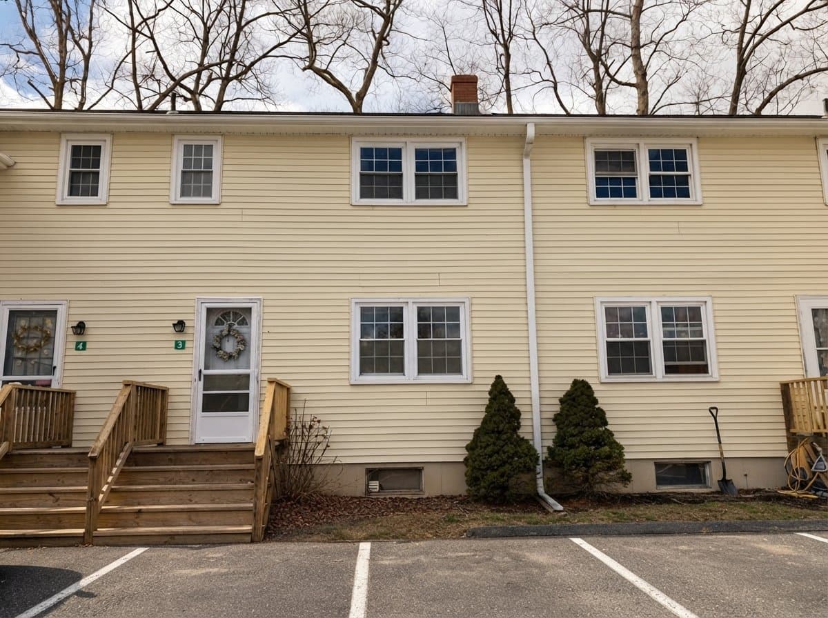 Oakdale Condo: 6 Carolina Dr