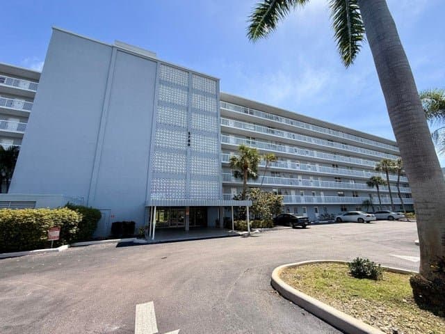 Boca Raton Condo: 5700 NW 2nd Avenue N 608