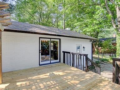 Raleigh House: 3404 Morningside Dr