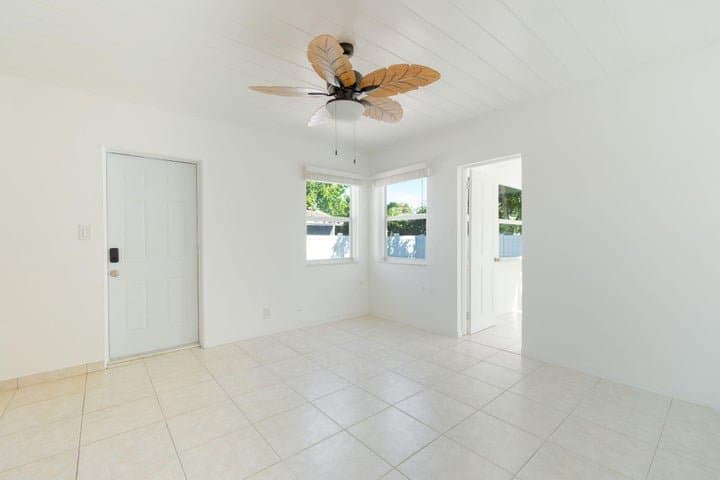 Delray Beach Condo: 214 NE 11th Street #B