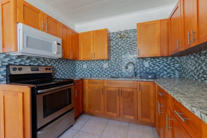 Delray Beach Condo: 214 NE 11th Street #B