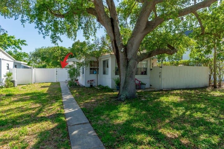 Delray Beach Condo: 214 NE 11th Street #B