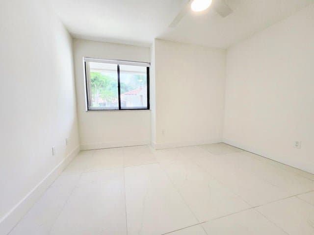 Delray Beach Condo: 30 Pelican Pointe Dr Apt 201