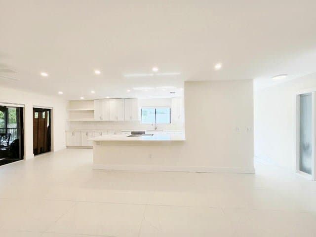 Delray Beach Condo: 30 Pelican Pointe Dr Apt 201