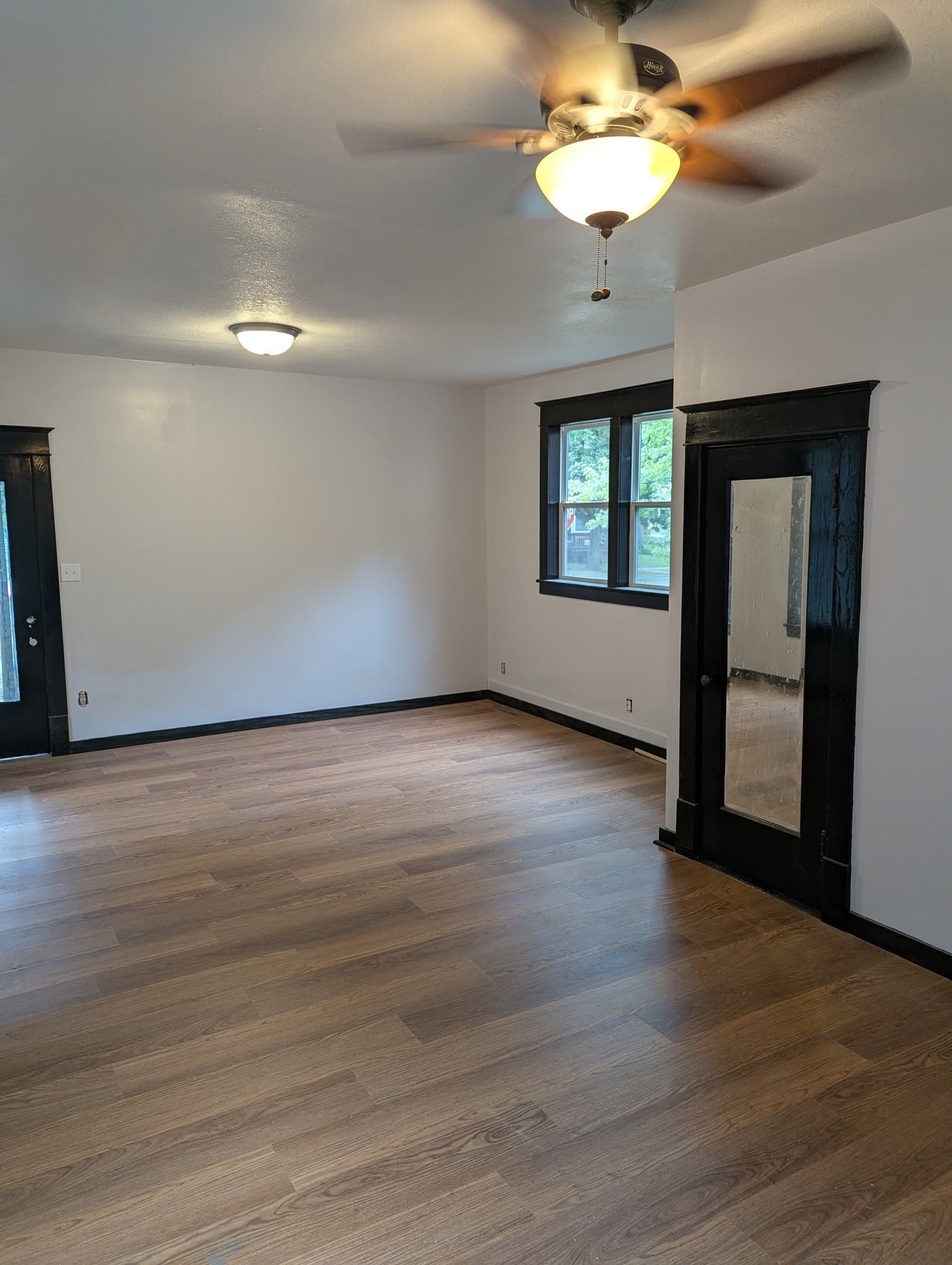 Jordan House: 217 1st St W