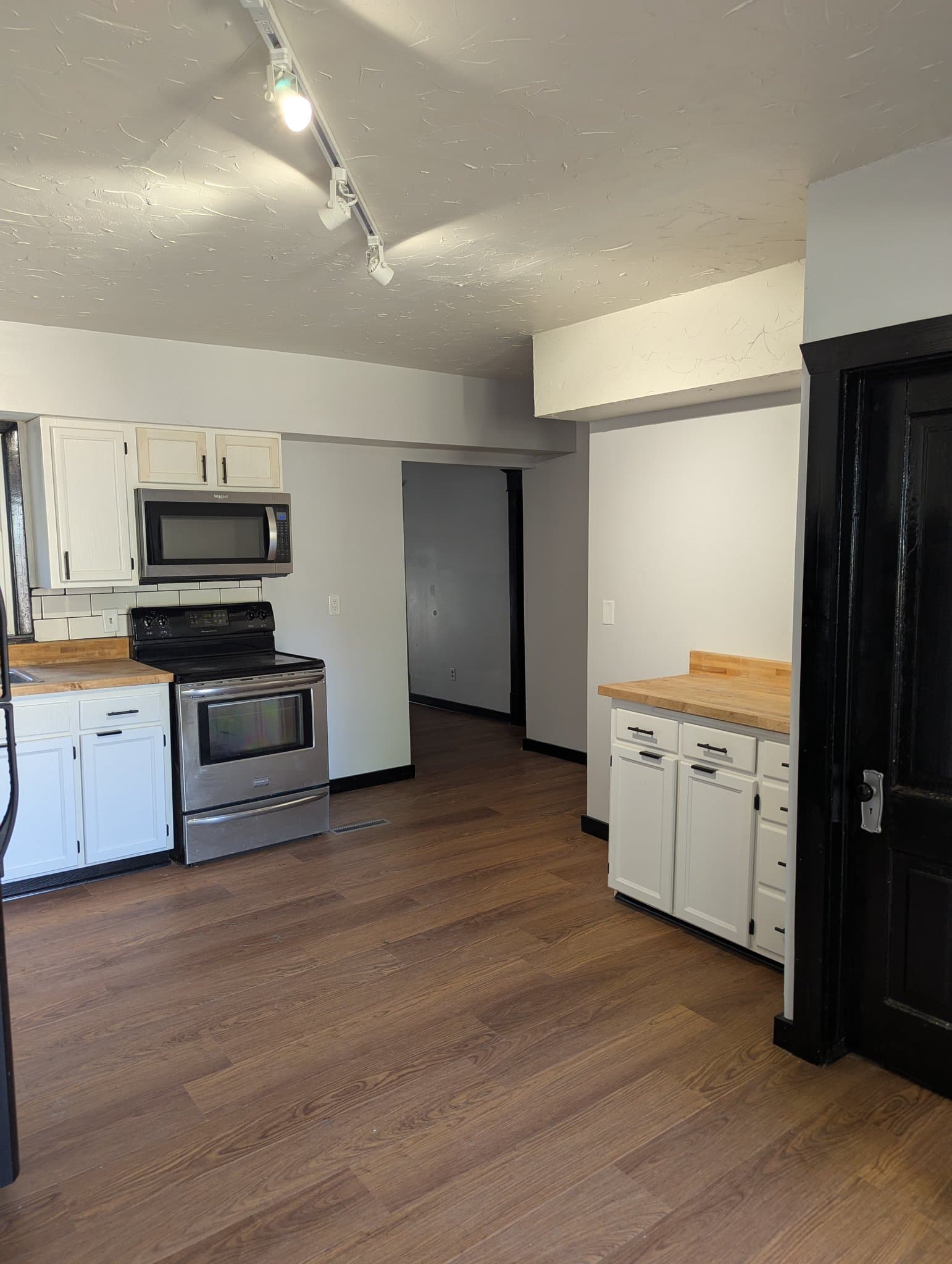 Jordan House: 217 1st St W