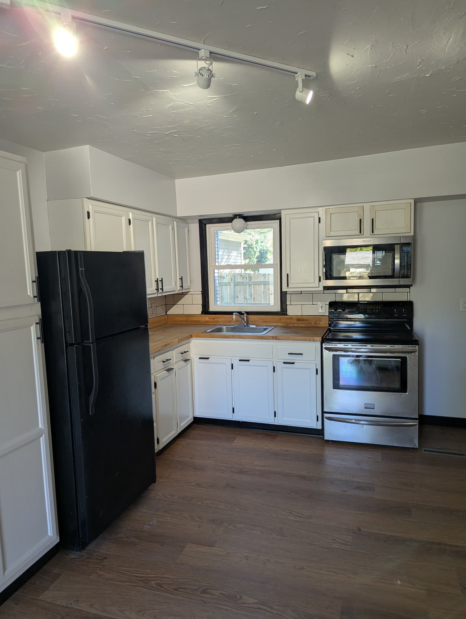 Jordan House: 217 1st St W