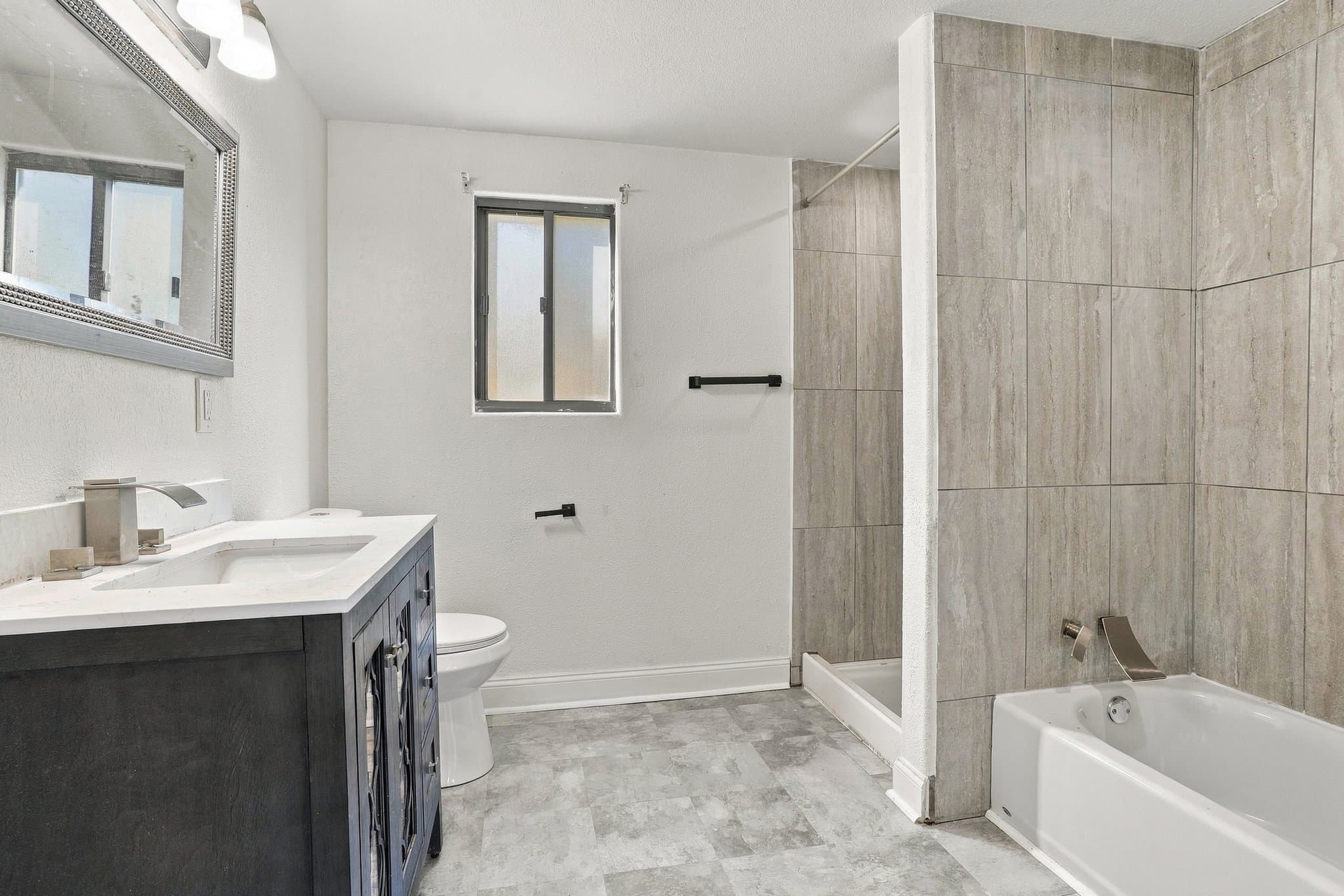 Bethel Park House: 5560 Clarene Dr