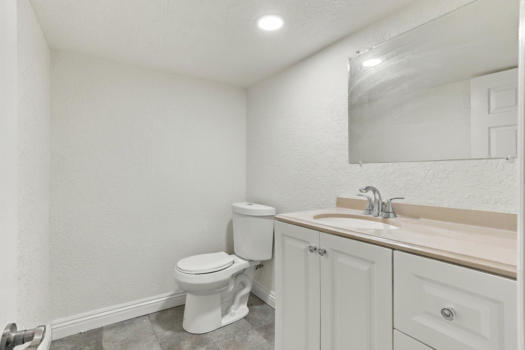 Bethel Park House: 5560 Clarene Dr