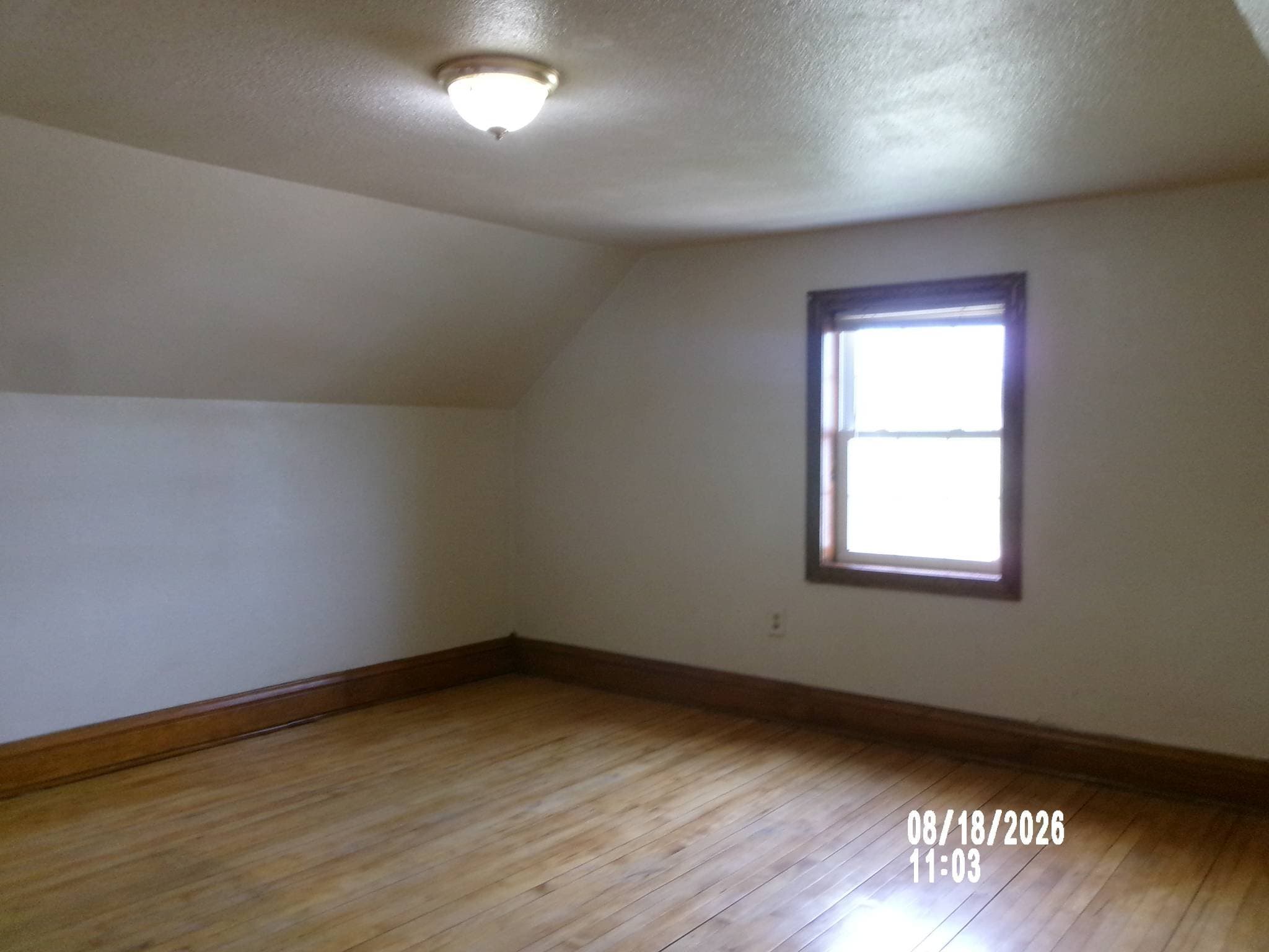 Tigerton House: W16585 Dent Creek Rd