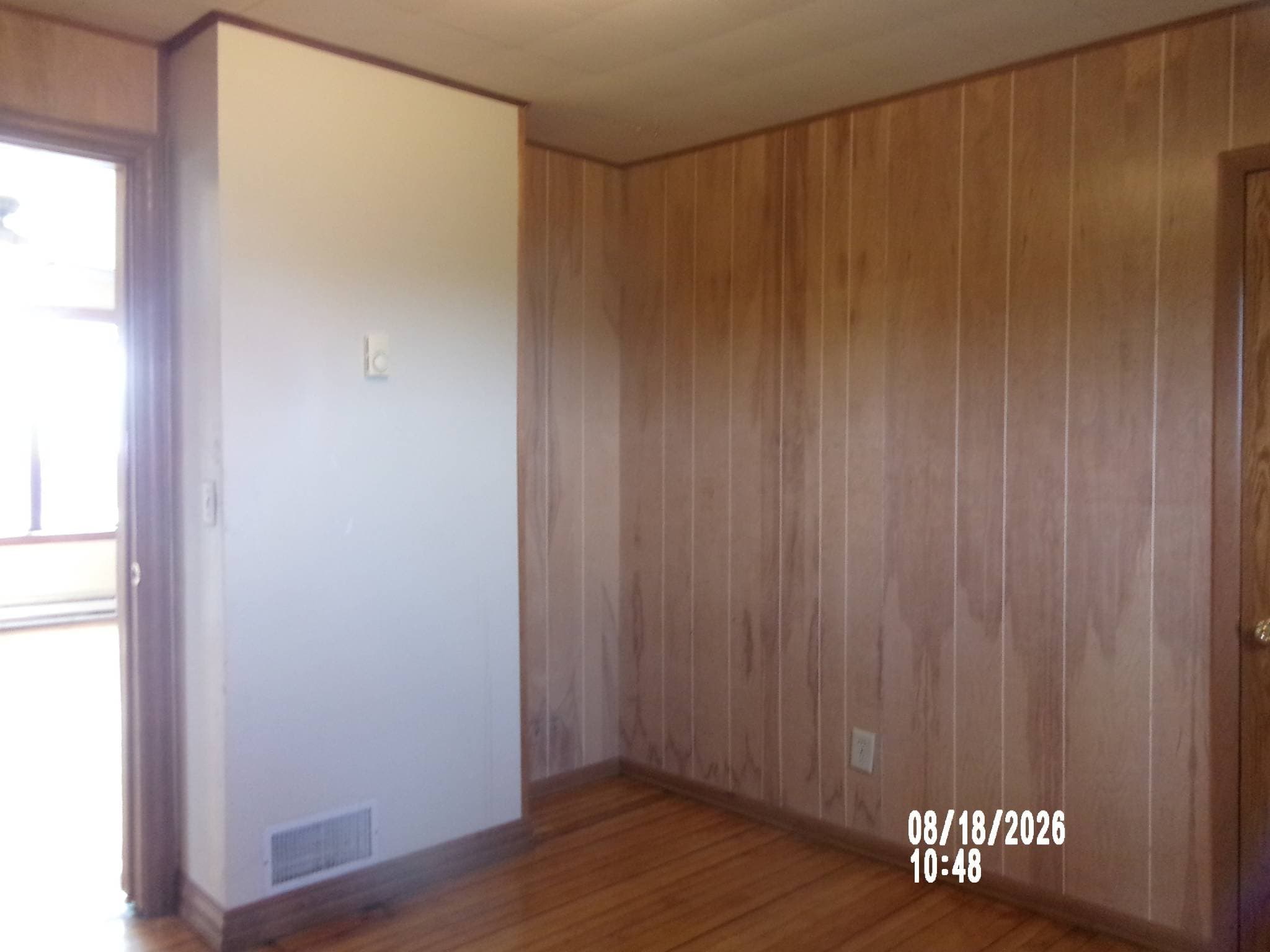 Tigerton House: W16585 Dent Creek Rd