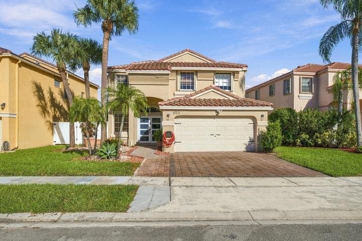 Pembroke Pines House: 2271 NW 159th Ave