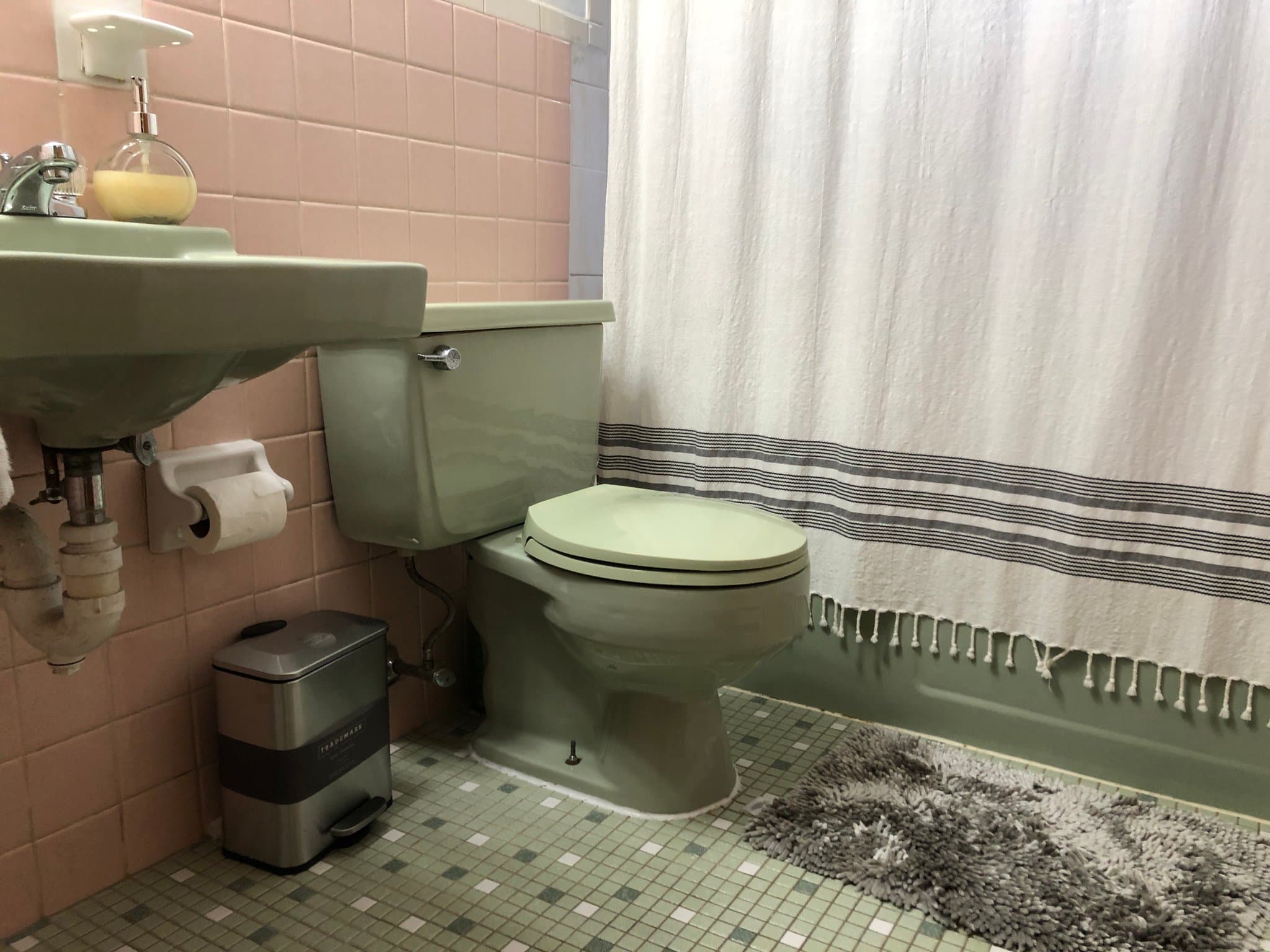 Upton Apartment: 164 Main St