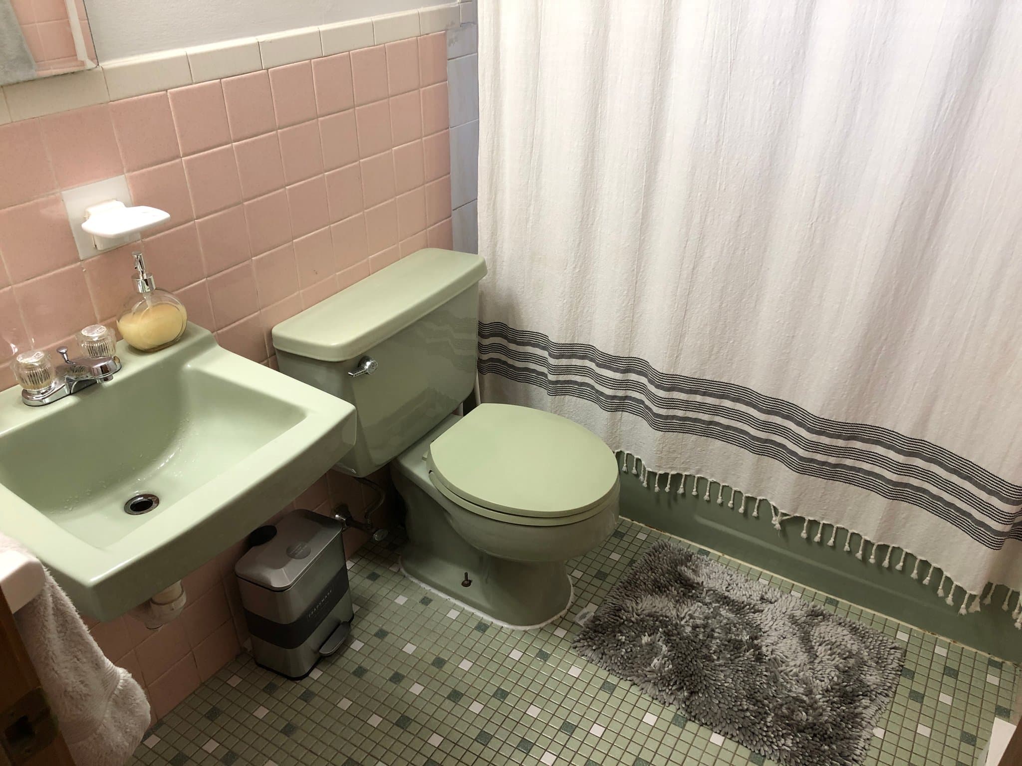 Upton Apartment: 164 Main St