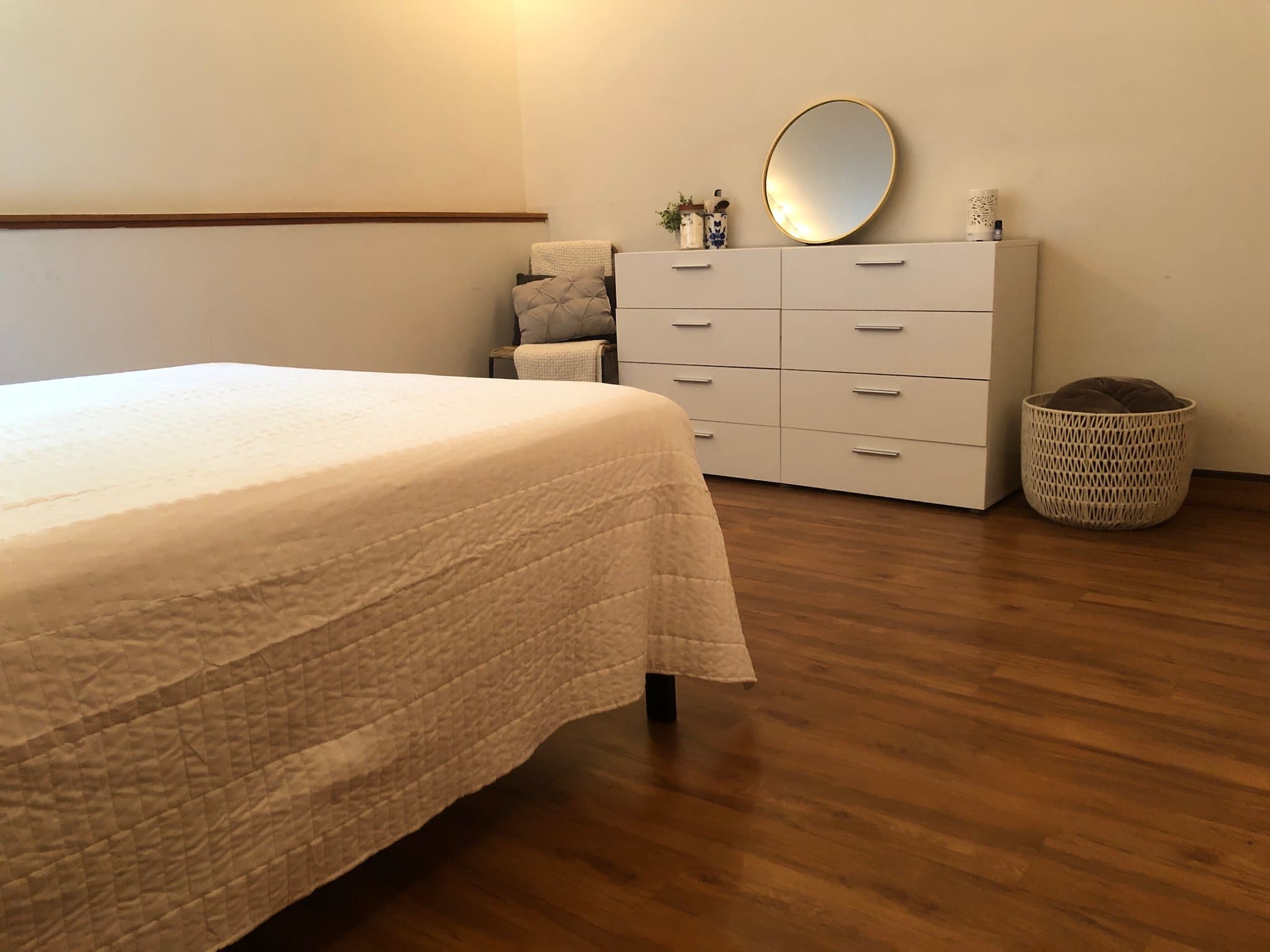 Upton Apartment: 164 Main St