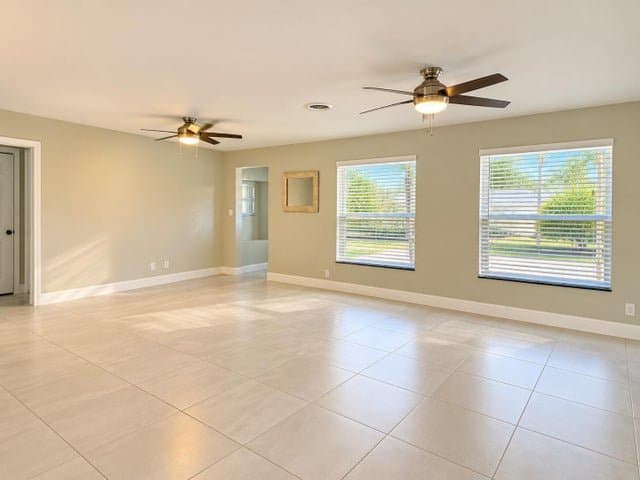 Boca Raton House: 266 SW 12th St